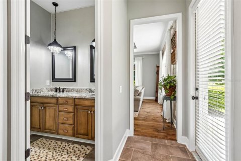 Casa en venta en Dade City, Florida, 6 dormitorios, 402.92 m2 № 2152325 - foto 24