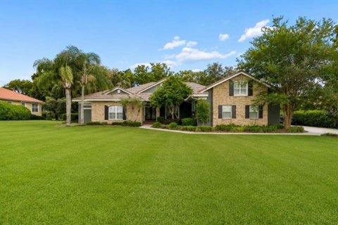 Casa en Dade City, Florida 6 dormitorios, 402.92 m2 № 2152325