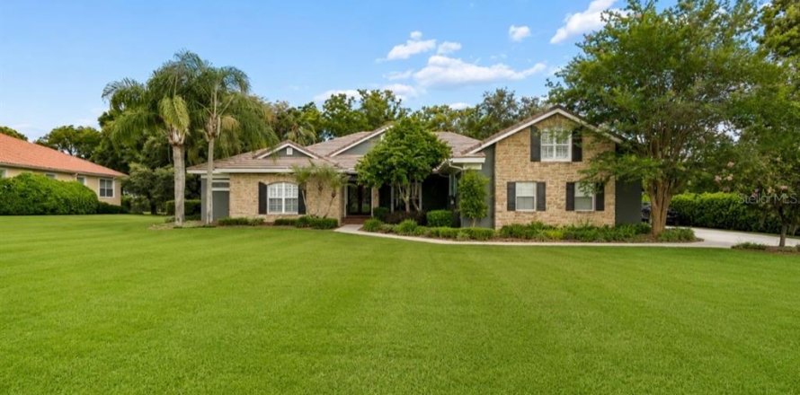Casa en Dade City, Florida 6 dormitorios, 402.92 m2 № 2152325