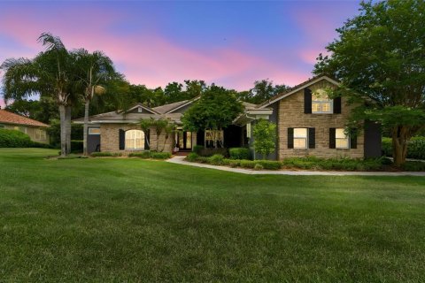 Casa en venta en Dade City, Florida, 6 dormitorios, 402.92 m2 № 2152325 - foto 2