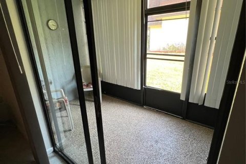 Condominio en alquiler en New Port Richey, Florida, 2 dormitorios, 101.82 m2 № 1918013 - foto 15