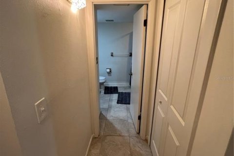 Condominio en alquiler en New Port Richey, Florida, 2 dormitorios, 101.82 m2 № 1918013 - foto 14