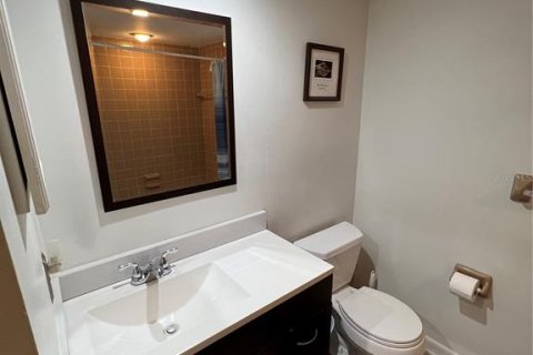 Condominio en alquiler en New Port Richey, Florida, 2 dormitorios, 101.82 m2 № 1918013 - foto 9