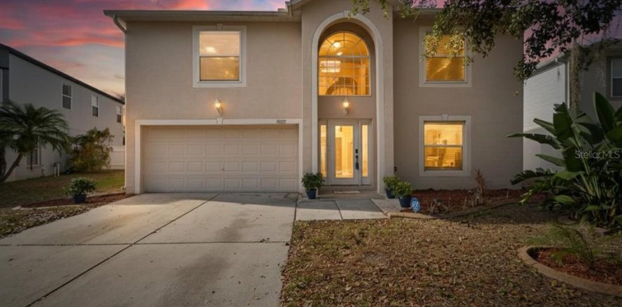 Villa ou maison à Riverview, Floride 4 chambres, 277.13 m2 № 2141991