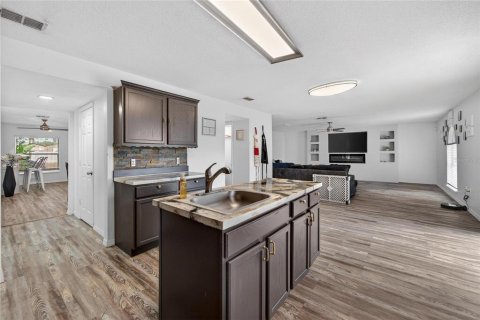 Villa ou maison à vendre à Riverview, Floride: 4 chambres, 277.13 m2 № 2141991 - photo 16