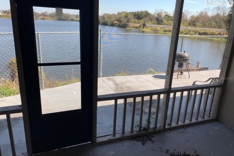Touwnhouse à louer à Mulberry, Floride: 2 chambres, 120.77 m2 № 2114438 - photo 9