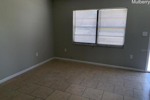 Touwnhouse à louer à Mulberry, Floride: 2 chambres, 120.77 m2 № 2114438 - photo 5