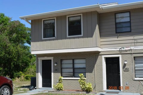 Touwnhouse à Mulberry, Floride 2 chambres, 120.77 m2 № 2114438