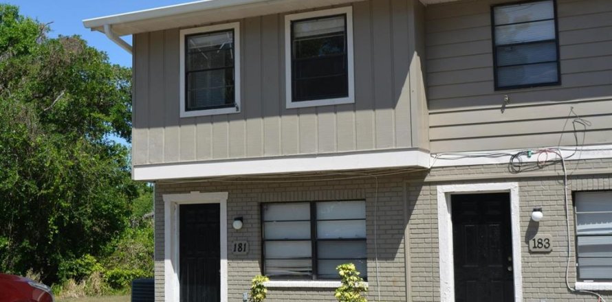 Touwnhouse à Mulberry, Floride 2 chambres, 120.77 m2 № 2114438