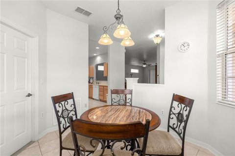 House in Ocala, Florida 2 bedrooms, 146.6 sq.m. № 2115082 - photo 12