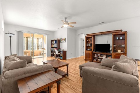 House in Ocala, Florida 2 bedrooms, 146.6 sq.m. № 2115082 - photo 7