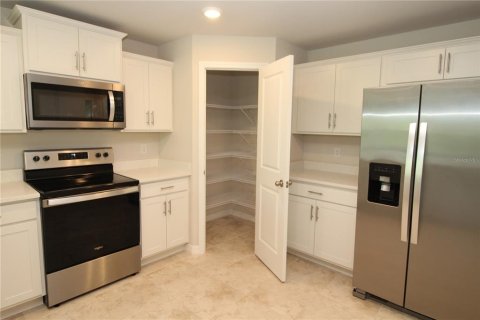 House in Port Charlotte, Florida 3 bedrooms, 140.75 sq.m. № 1628396 - photo 13