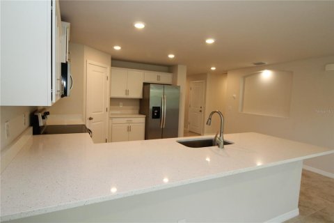 House in Port Charlotte, Florida 3 bedrooms, 140.75 sq.m. № 1628396 - photo 10