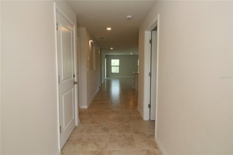 House in Port Charlotte, Florida 3 bedrooms, 140.75 sq.m. № 1628396 - photo 4