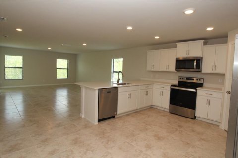 House in Port Charlotte, Florida 3 bedrooms, 140.75 sq.m. № 1628396 - photo 5