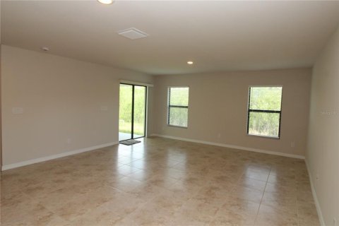 House in Port Charlotte, Florida 3 bedrooms, 140.75 sq.m. № 1628396 - photo 7
