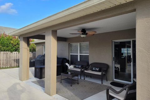 Villa ou maison à vendre à Port St. Lucie, Floride: 4 chambres, 207.73 m2 № 2147054 - photo 18