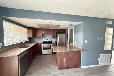 Condo in Orlando, Florida, 2 bedrooms  № 1823283 - photo 3