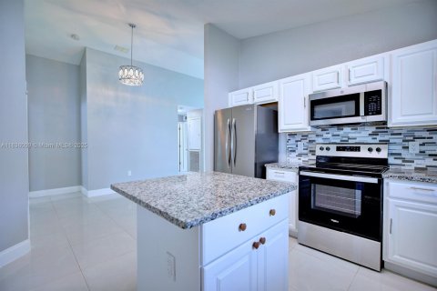 Casa en venta en Sebring, Florida, 3 dormitorios, 144.28 m2 № 1836661 - foto 18