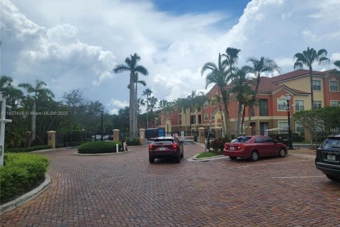 Condo in Miramar, Florida, 1 bedroom  № 1804511 - photo 20