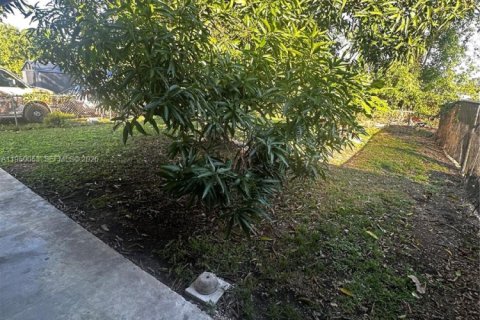 Снять в аренду виллу или дом в Хомстед, Флорида 2 спальни, 102.56м2, № 2005645 - фото 18