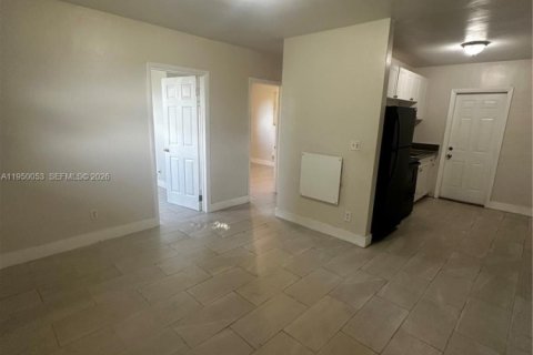 Снять в аренду виллу или дом в Хомстед, Флорида 2 спальни, 102.56м2, № 2005645 - фото 15