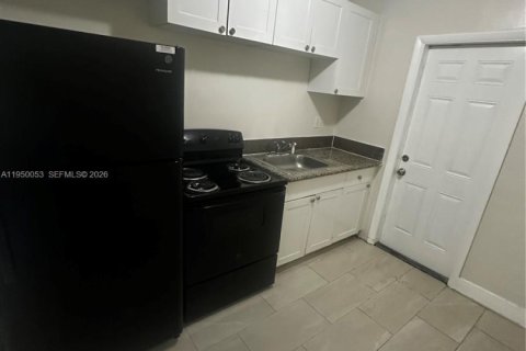 Снять в аренду виллу или дом в Хомстед, Флорида 2 спальни, 102.56м2, № 2005645 - фото 13