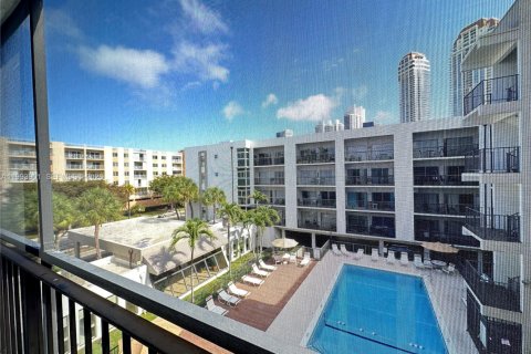 Снять в аренду кондоминиум в Санни-Айлс-Бич, Флорида 1 спальня, 69.4м2, № 2055658 - фото 8