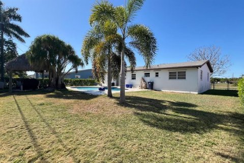 House in Homestead, Florida 3 bedrooms, 96.06 sq.m. № 1640300 - photo 23