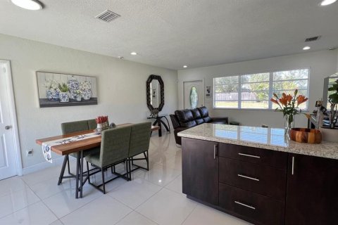House in Homestead, Florida 3 bedrooms, 96.06 sq.m. № 1640300 - photo 5