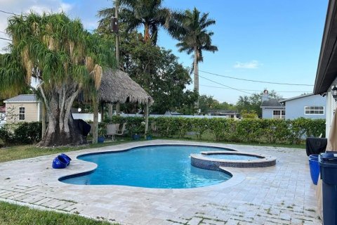 House in Homestead, Florida 3 bedrooms, 96.06 sq.m. № 1640300 - photo 21