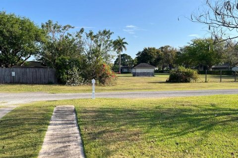 House in Homestead, Florida 3 bedrooms, 96.06 sq.m. № 1640300 - photo 24