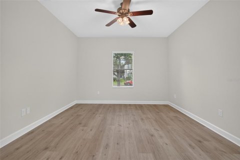 House in Winter Garden, Florida 3 bedrooms, 192.49 sq.m. № 2429406 - photo 19
