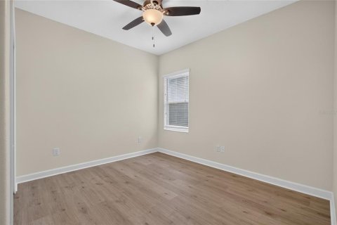 House in Winter Garden, Florida 3 bedrooms, 192.49 sq.m. № 2429406 - photo 20