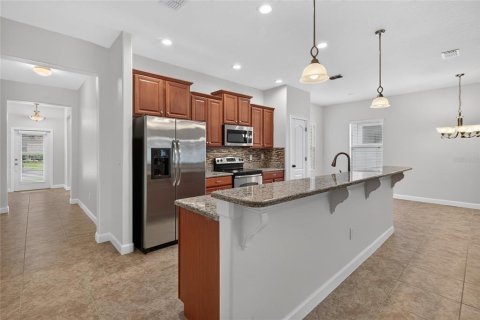 House in Winter Garden, Florida 3 bedrooms, 192.49 sq.m. № 2429406 - photo 9