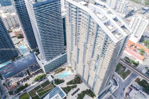 Condo in Miami, Florida, 2 bedrooms № 1784033 - photo 15