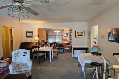 Casa en venta en Boynton Beach, Florida, 2 dormitorios, 132.66 m2 № 1956980 - foto 12