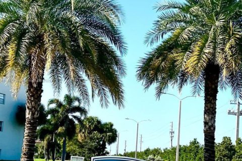 Condominio en venta en Boca Raton, Florida, 2 dormitorios, 111.3 m2 № 1939603 - foto 15