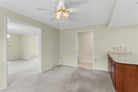 House in Lakeland, Florida 2 bedrooms, 175.12 sq.m. № 2425839 - photo 9
