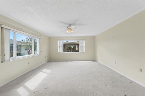 House in Lakeland, Florida 2 bedrooms, 175.12 sq.m. № 2425839 - photo 13