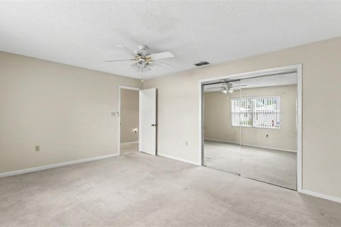House in Lakeland, Florida 2 bedrooms, 175.12 sq.m. № 2425839 - photo 18