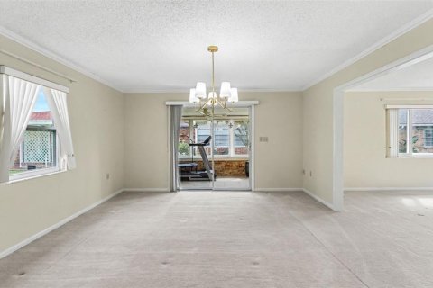 House in Lakeland, Florida 2 bedrooms, 175.12 sq.m. № 2425839 - photo 10