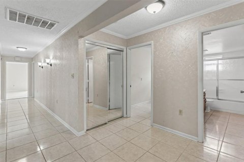 House in Lakeland, Florida 2 bedrooms, 175.12 sq.m. № 2425839 - photo 19