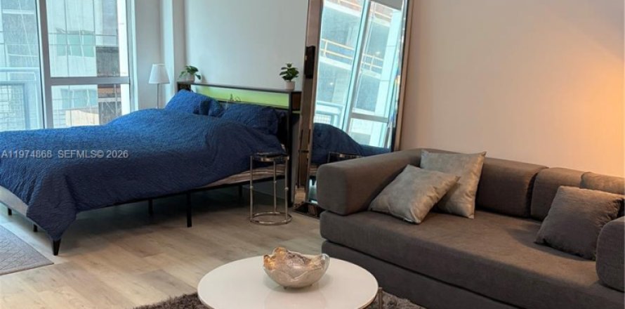 Studio in the Condo in Miami, Florida  № 2052889