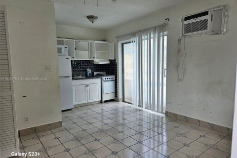 Appartement à louer à Hollywood, Floride: 263.75 m2 № 1936084 - photo 2