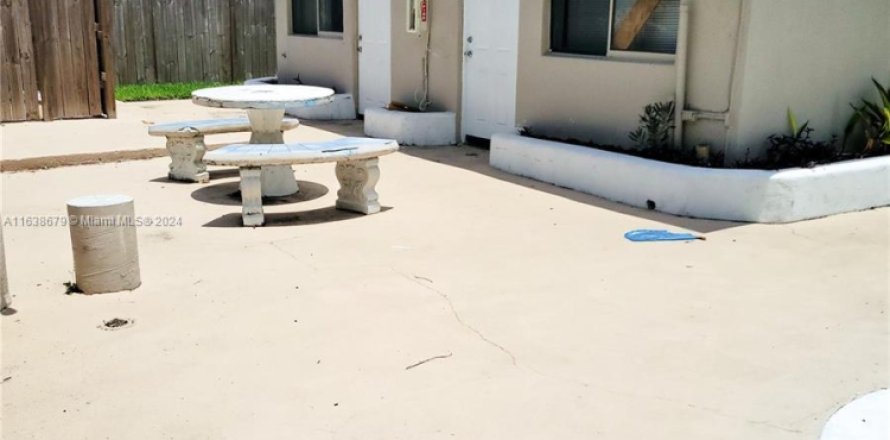 Studio à Hollywood, Floride № 1936084