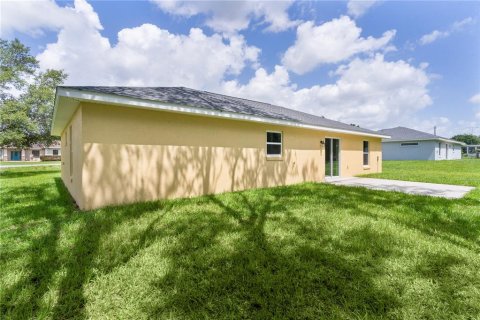 House in Summerfield, Florida 3 bedrooms, 145.21 sq.m. № 1786845 - photo 29
