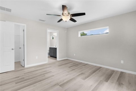 House in Summerfield, Florida 3 bedrooms, 145.21 sq.m. № 1786845 - photo 21