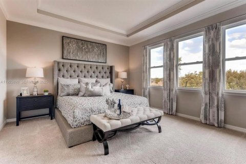 Casa en venta en Kissimmee, Florida, 4 dormitorios, 264.96 m2 № 1983052 - foto 18