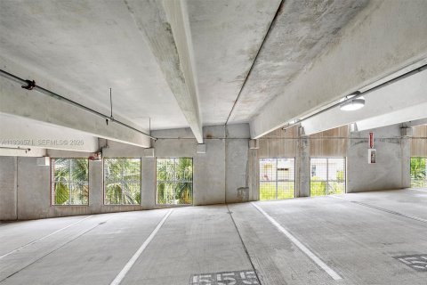 Condominio en venta en Sunny Isles Beach, Florida, 1 dormitorio, 62.52 m2 № 2152572 - foto 19